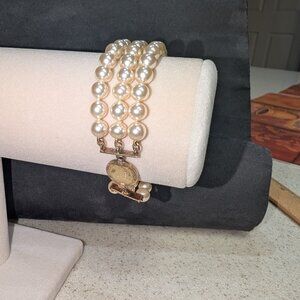 Vintage Jostens Pearl Bracelet in original box